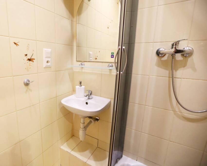Batorego Cosy Apartment 2 Краков Экстерьер фото