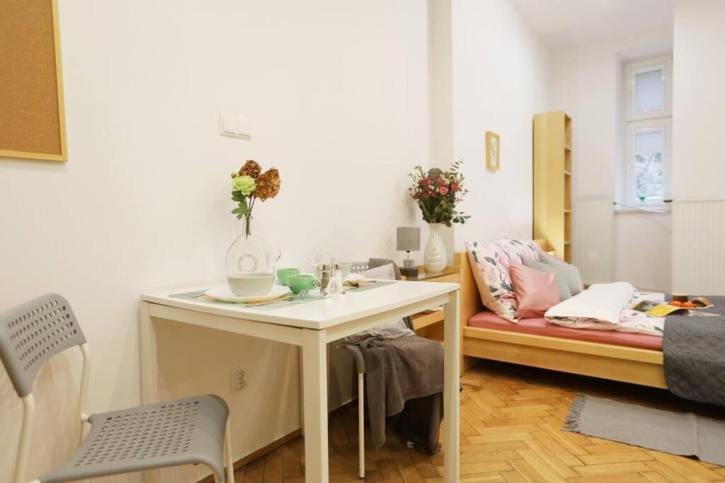 Batorego Cosy Apartment 2 Краков Экстерьер фото